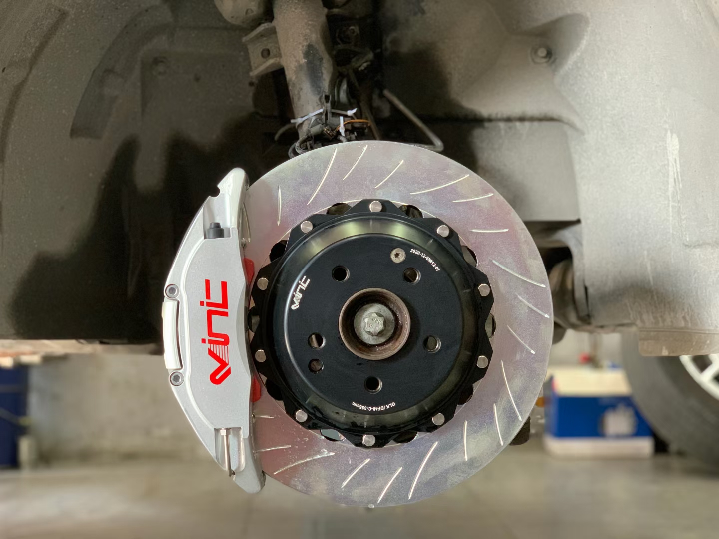 奔驰GLK刹车改装，能避开原厂轮毂的刹车？