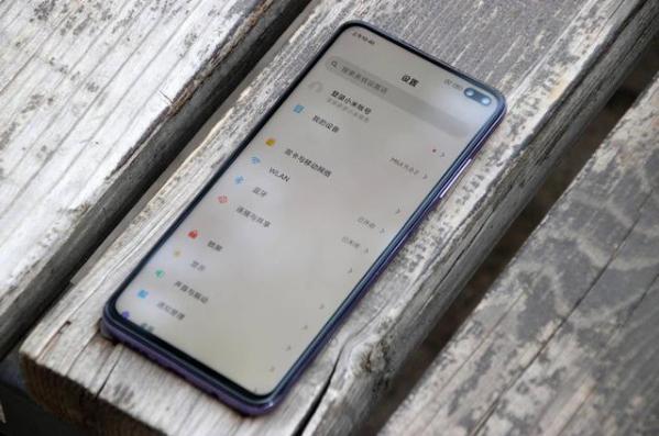 2022年1500左右5g性价比高的手机,两千块买5g手机不如选这款4g旗舰