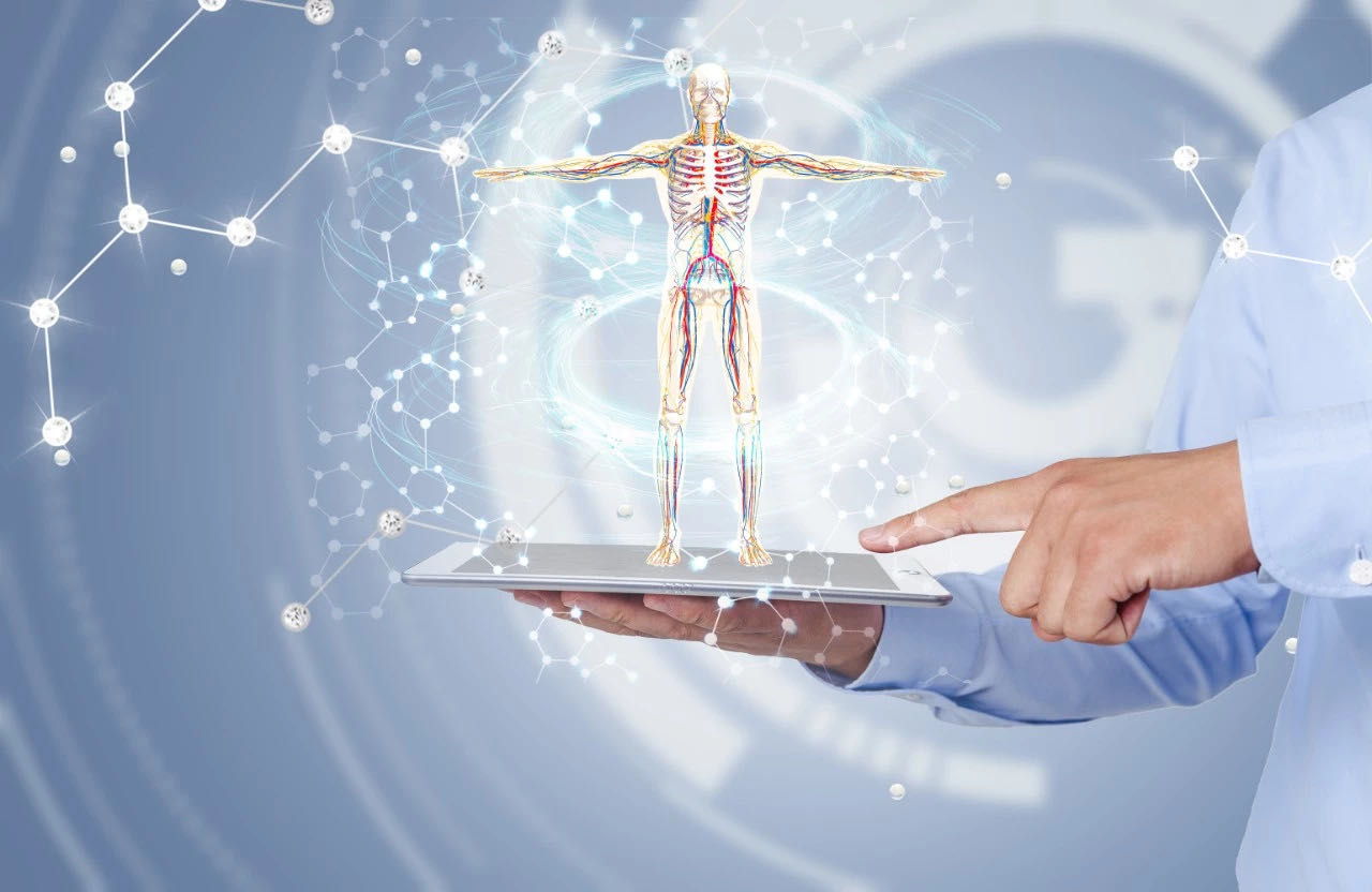 强直拍片能看出来么,拍脊柱x光片能看出强直吗