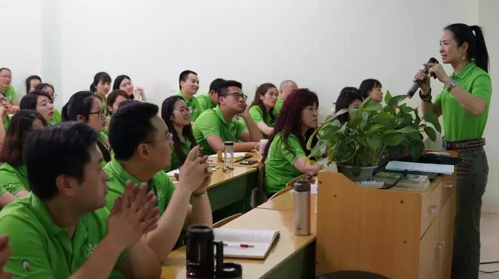 哈哈教育电话,哈哈教育西门校区