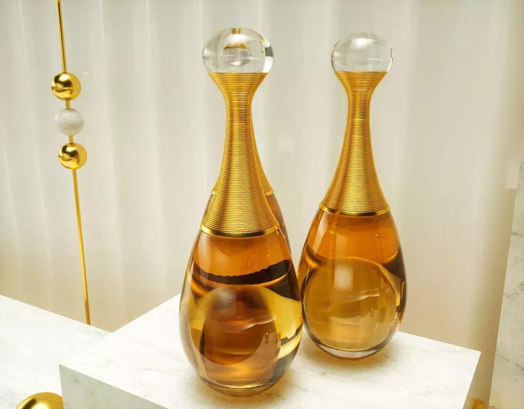 dior迪奥香水官网价格表,迪奥旷野男士香水专柜多少钱