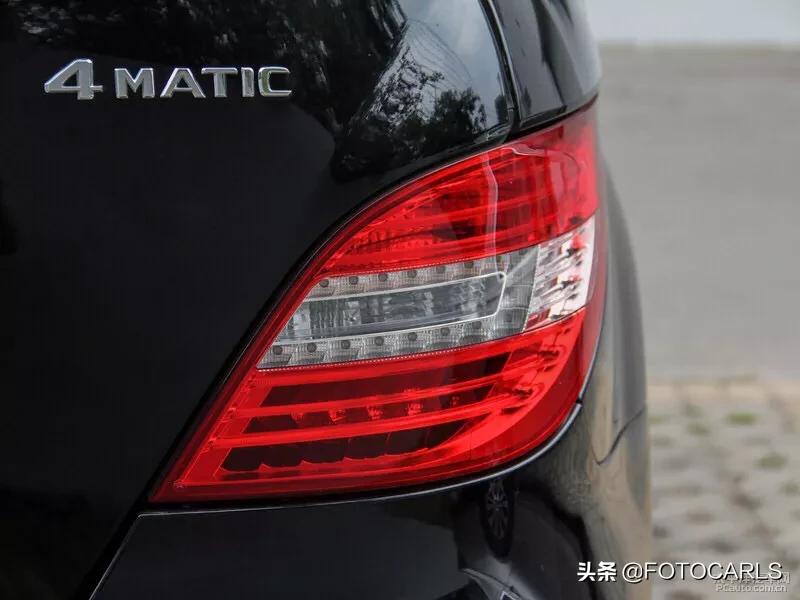 2017款奔驰r320豪华型测评,奔驰r320商务臻藏版2017评测