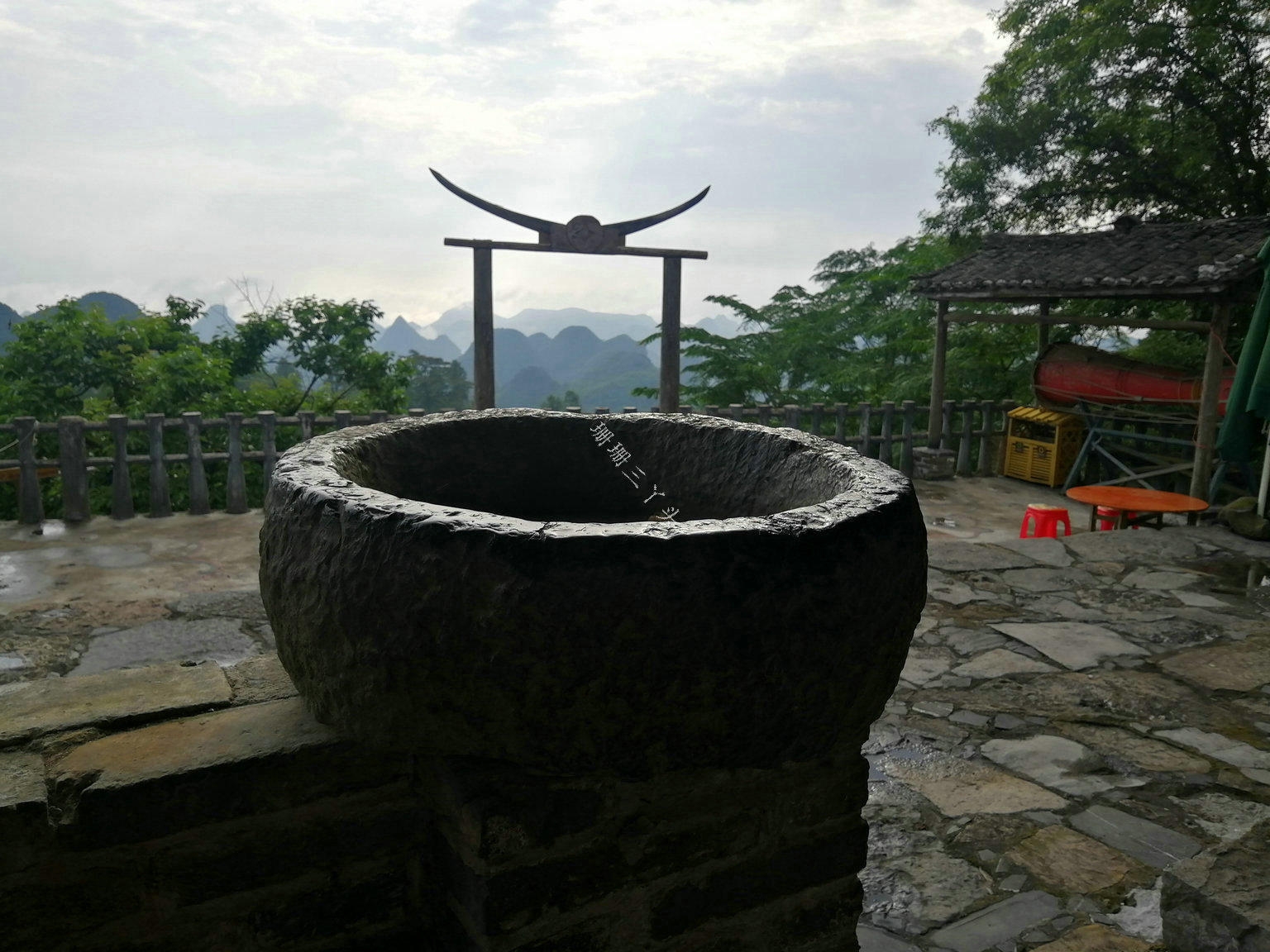 广东千年瑶寨在哪个地方,广东的千年瑶寨是哪个地方