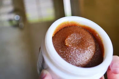 黑头皮肤屏障脆弱容易色素沉着,皮肤黑头闭口暗沉