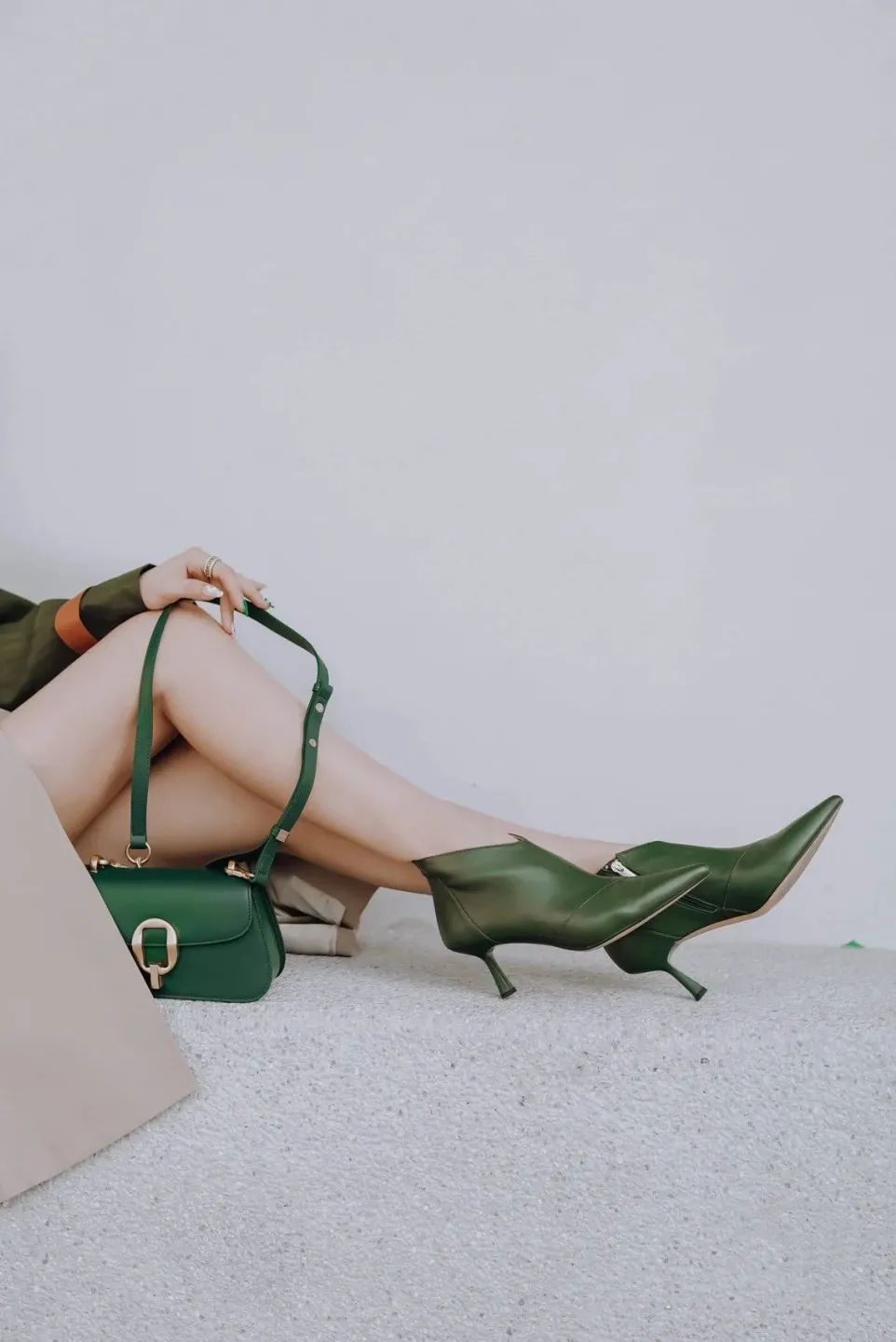 马丁靴彻底过时了,马丁靴怎么选择显腿小又年轻