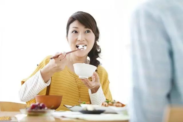 女人身体4处越大身体越健康,女人的寿命长短关键看这三个地方