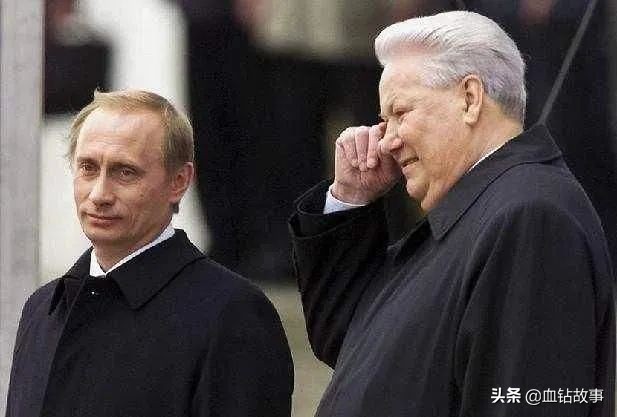 普京单手摆动动作,普京重大军事动作