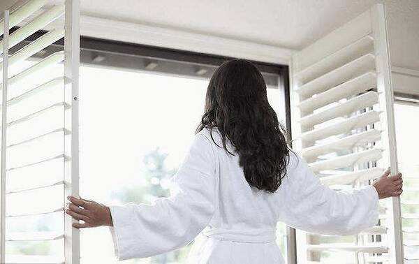 甲醛是冬天挥发快还是夏天挥发快,冬天怎么通风去甲醛