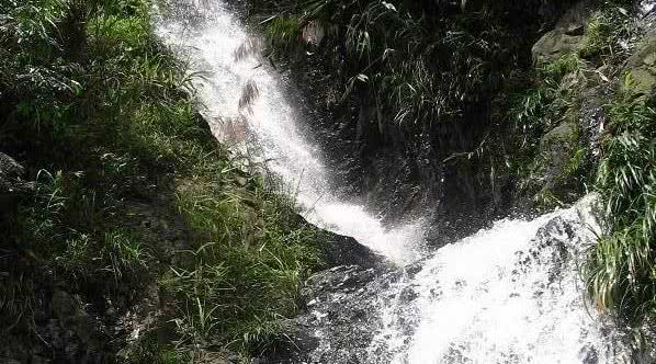 广东天子山瀑布旅游景点,广东瀑布景点有哪些