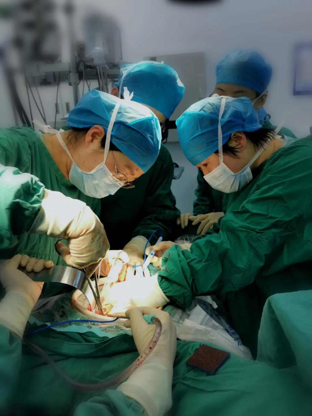 腰背部疼痛与肠肿瘤有关吗,腰腹部不适