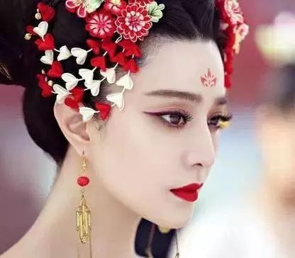 武则天靠什么手段让高宗爱不释手,武则天和唐高宗谁更有心机