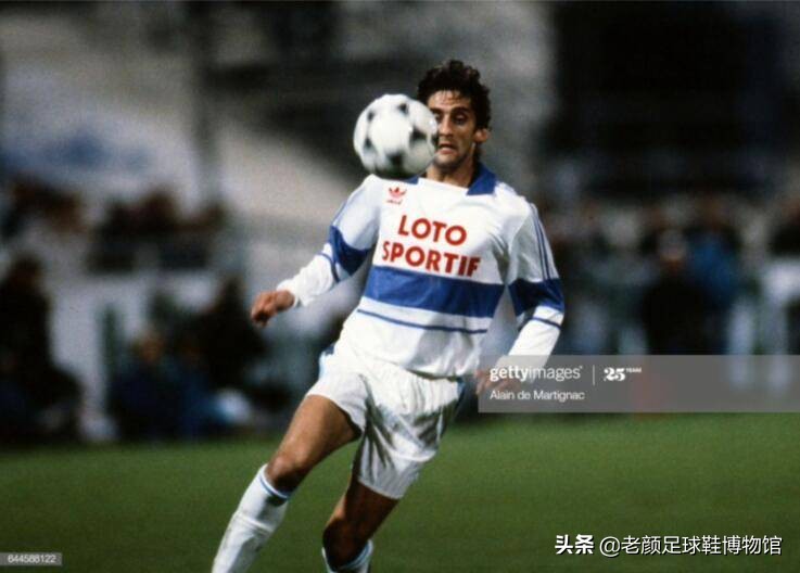 马赛回旋是马拉多纳发明的吗,1998年世界杯齐达内马赛回旋