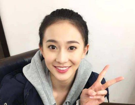 潘晓婷最美五张照片,最美台球女神潘晓婷