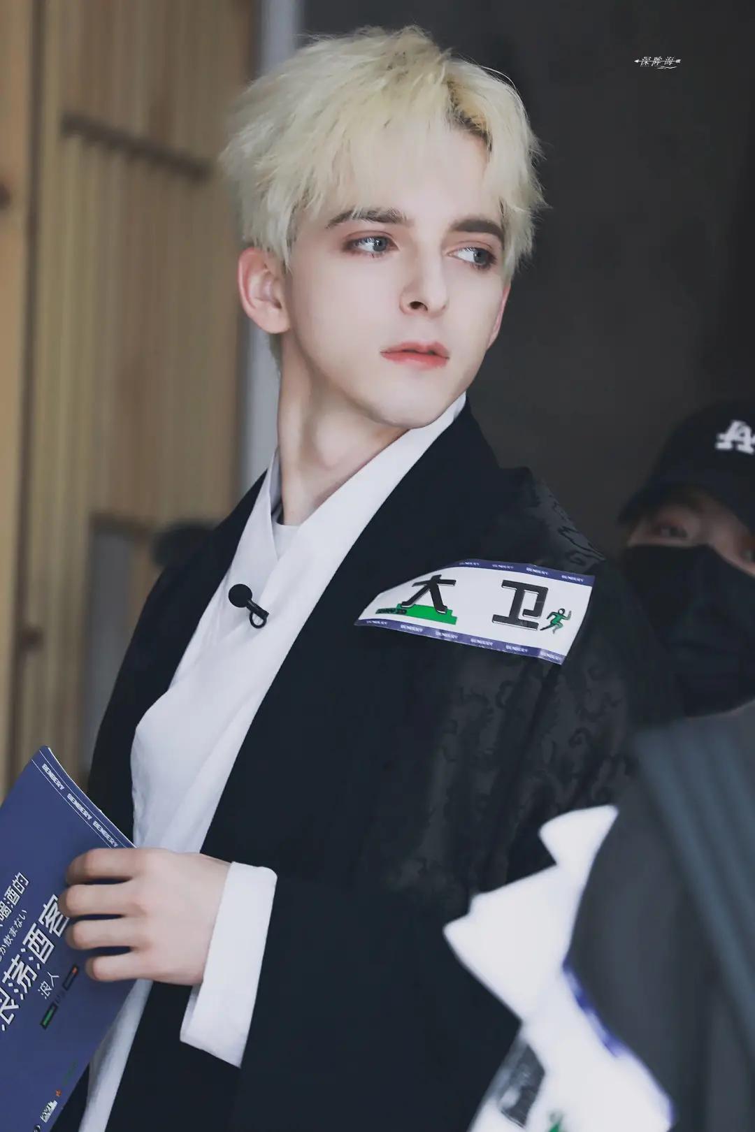 清华研究生毕业当歌手,清华学生参加唱歌选秀