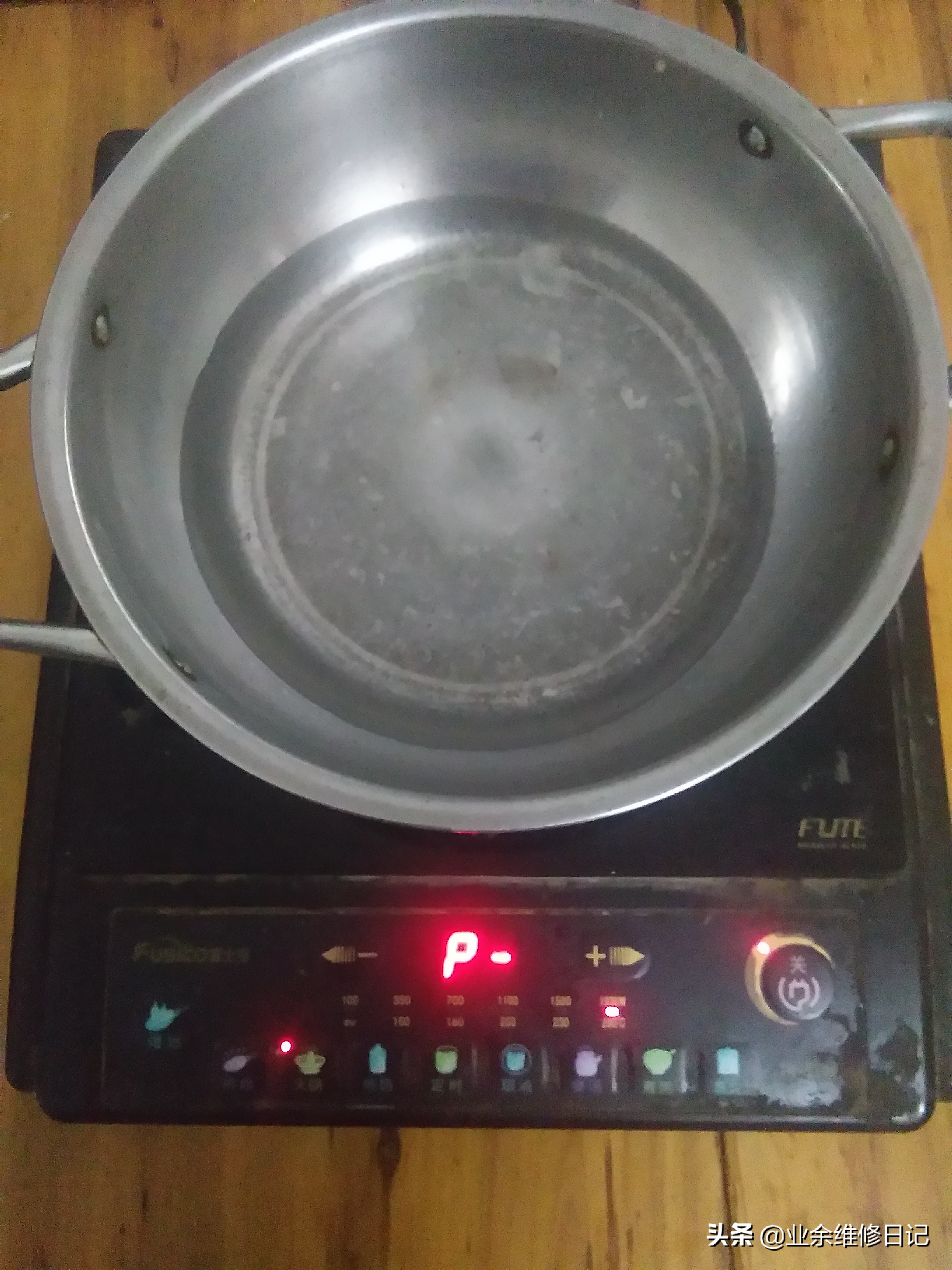 格兰仕电磁炉按键失灵,电磁炉按键失灵怎么修