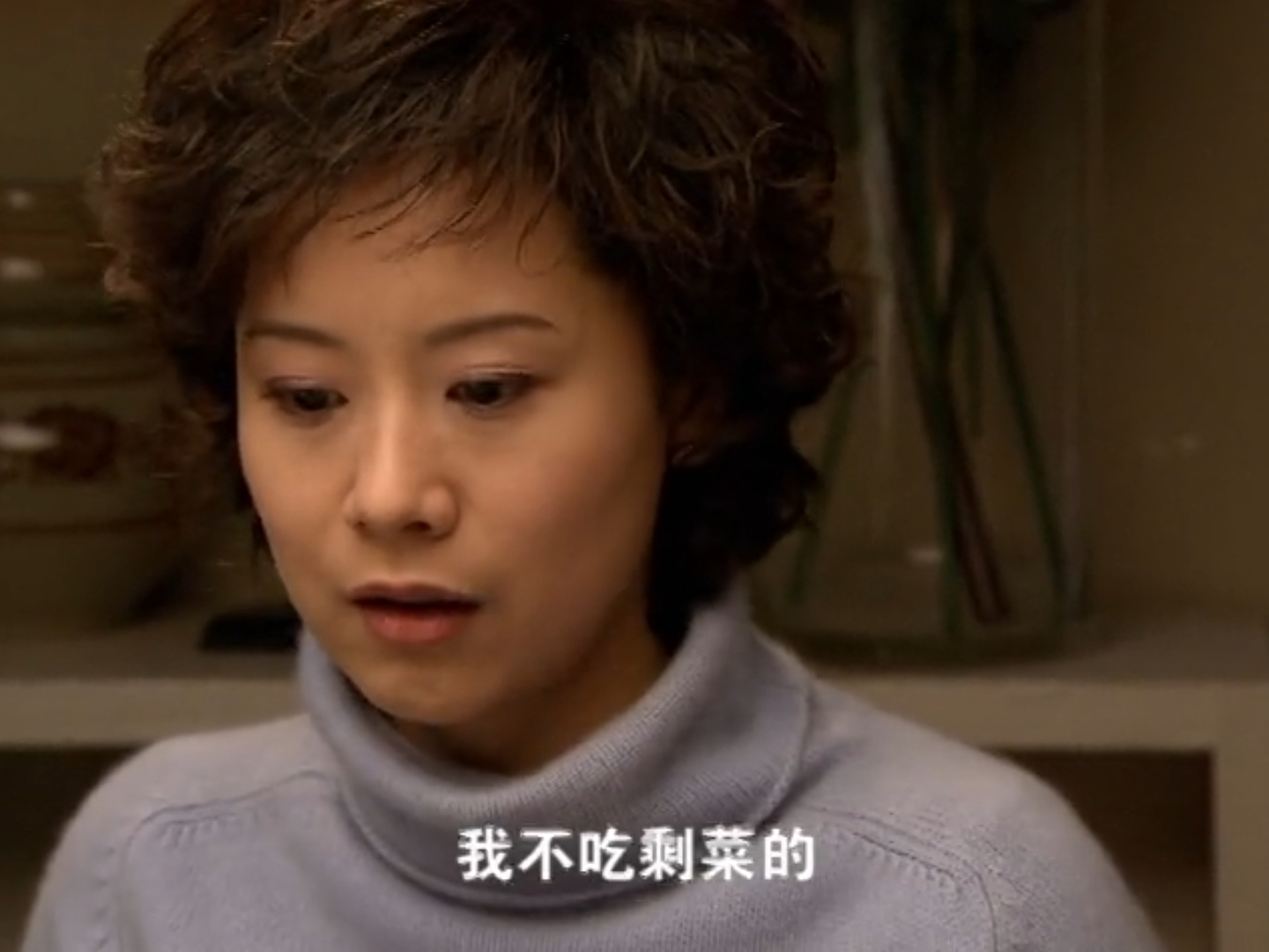 重看《双面胶》原著才明白：胡丽娟的婆婆那么恨她，其实是为了他