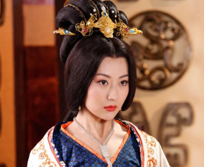 王朝更替后妃子怎么办？有人以死明志，更有一部分是笑着加入*楼青**