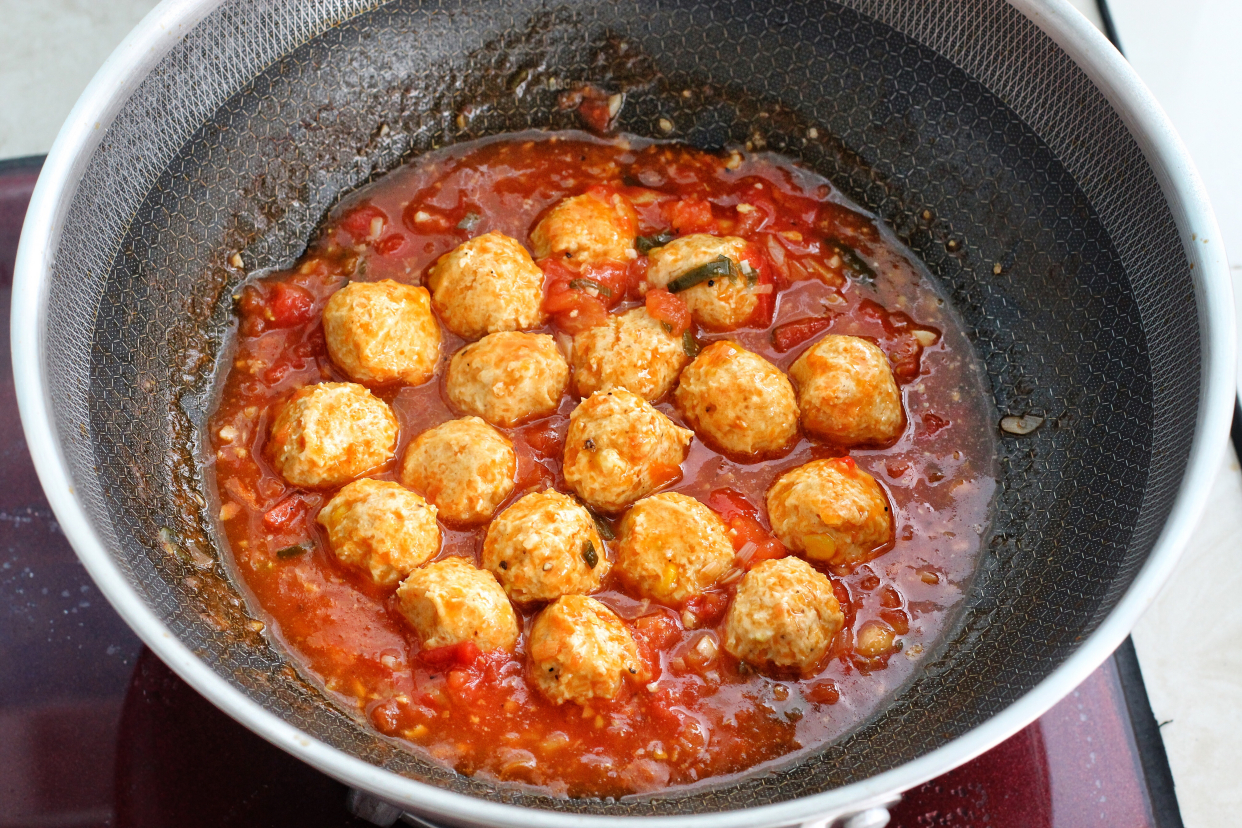 减脂鸡肉丸子怎么做才滑嫩,减脂鸡肉丸子汤做法