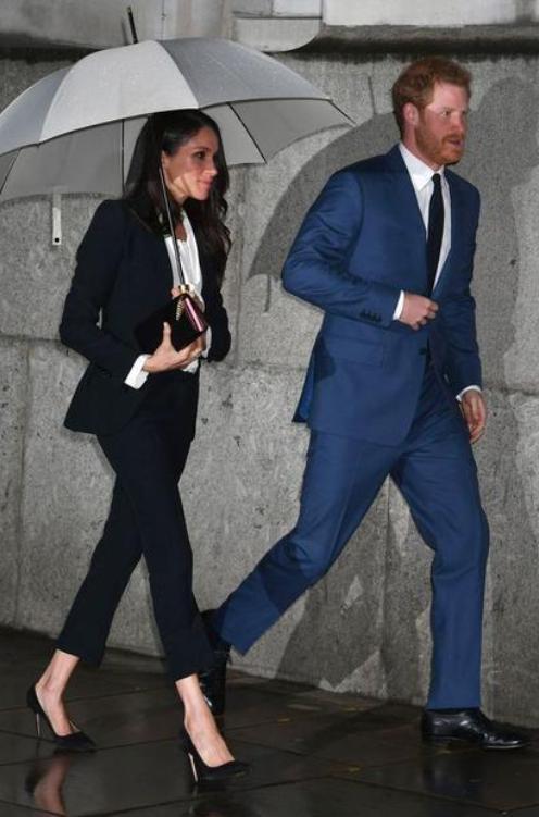 戴安娜王妃少女时期戴的珠宝,戴安娜戴过的首饰