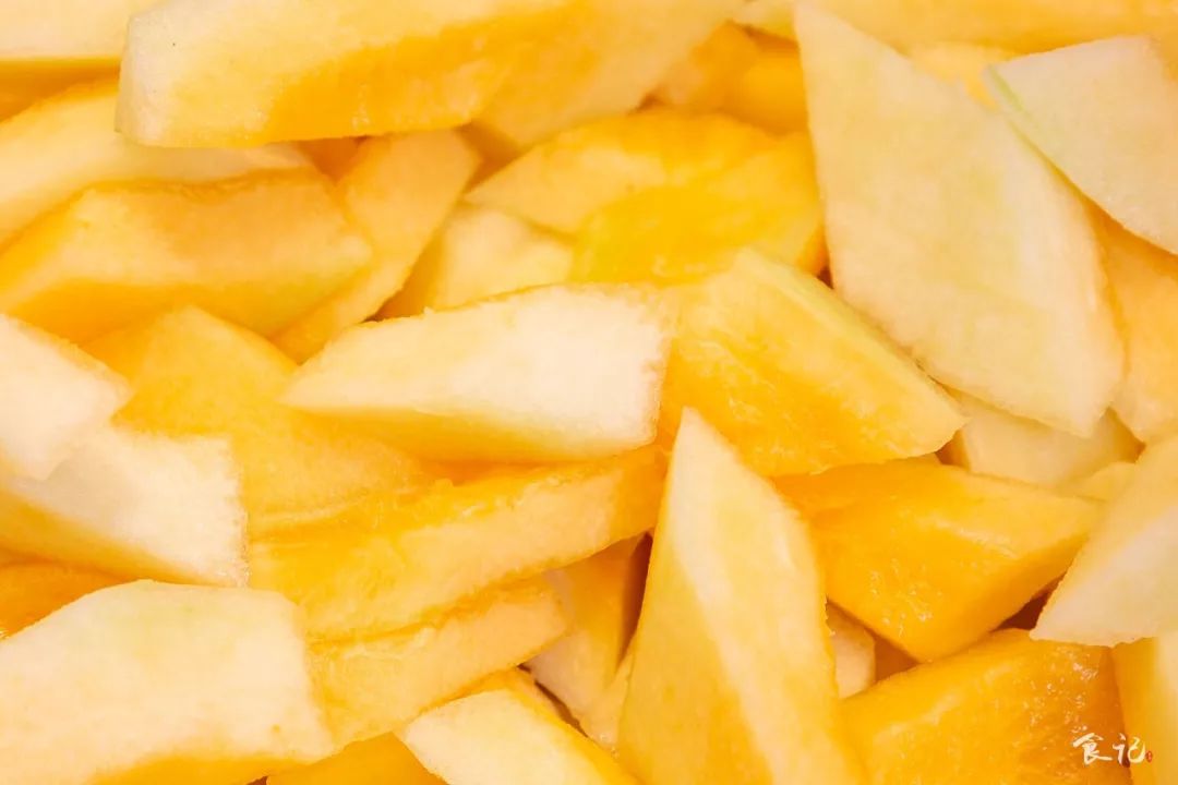 自助毛肚火锅不限量套路,天天排队的火锅