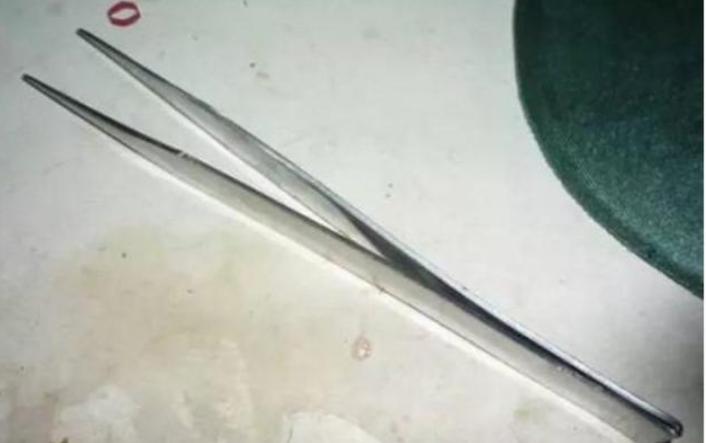 钥匙断了开锁最简单的办法,钥匙断锁里如何打开锁