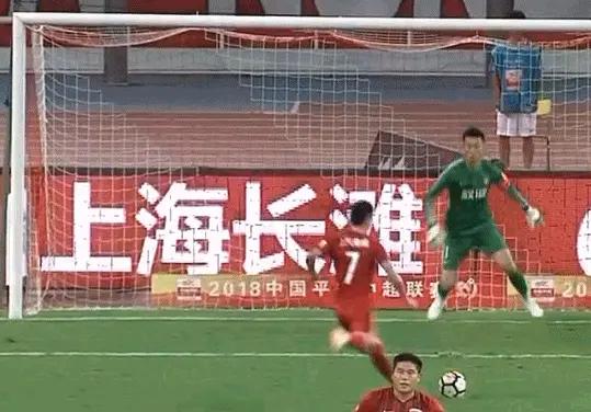 武磊制胜球,武磊踢出不可思议的一球