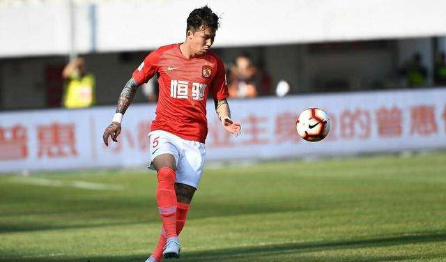 中国男足会纹身吗,男足有纹身的球员