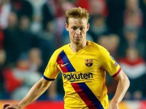 格列兹曼迷失诺坎普,格列兹曼巴萨一个赛季四大皆空