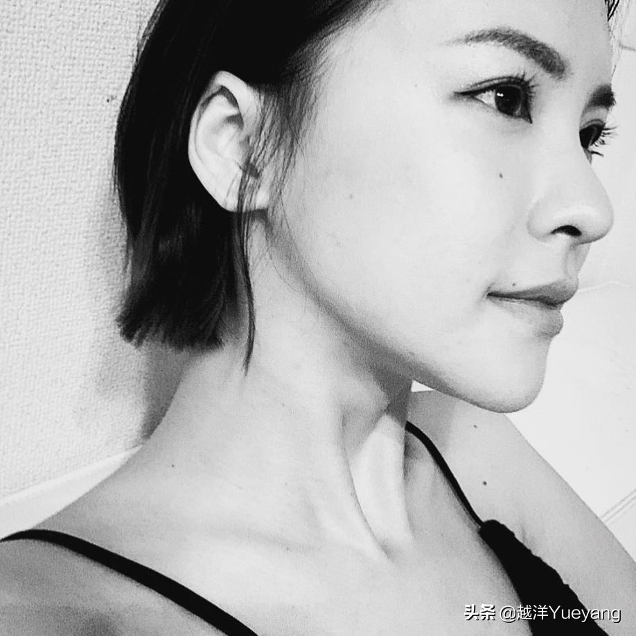 奈月花絮写真,奈月塞娜的身材和颜值