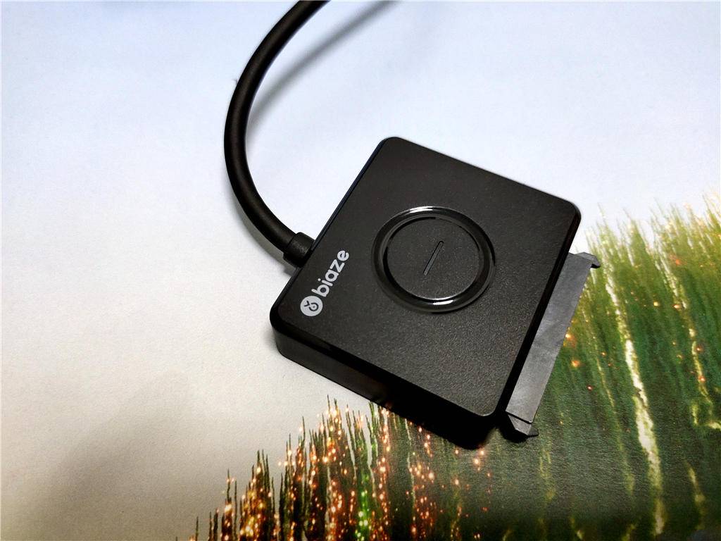 毕亚兹易驱线拆解,毕亚兹和绿联易驱线哪个值得入手