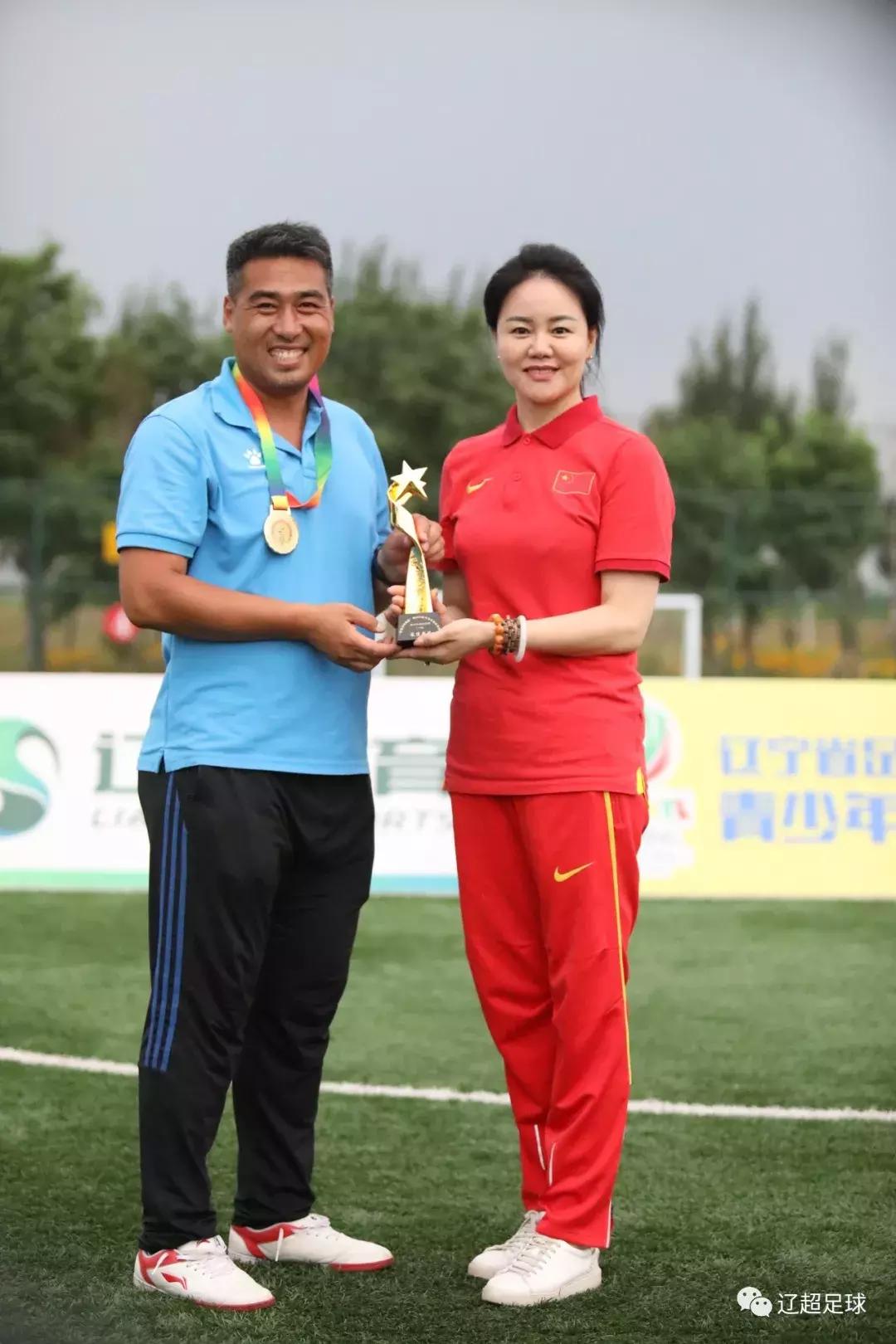 肇俊哲之子踢足球,肇俊哲辽宁足球青训