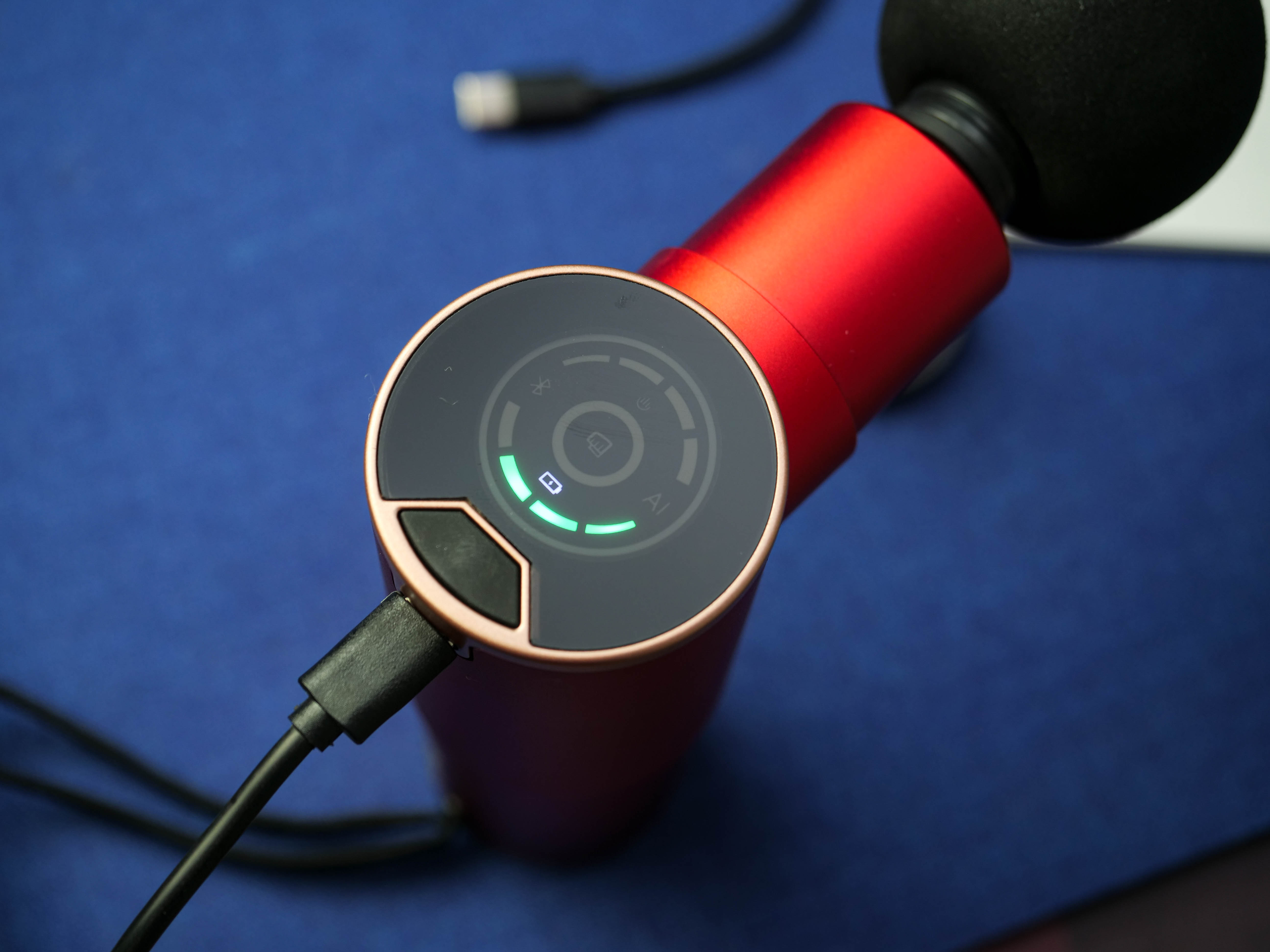 菠萝君mini2筋膜枪,菠萝君筋膜按摩枪视频