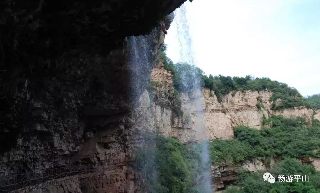 看荷塘月色的视频,看夏日荷塘美景