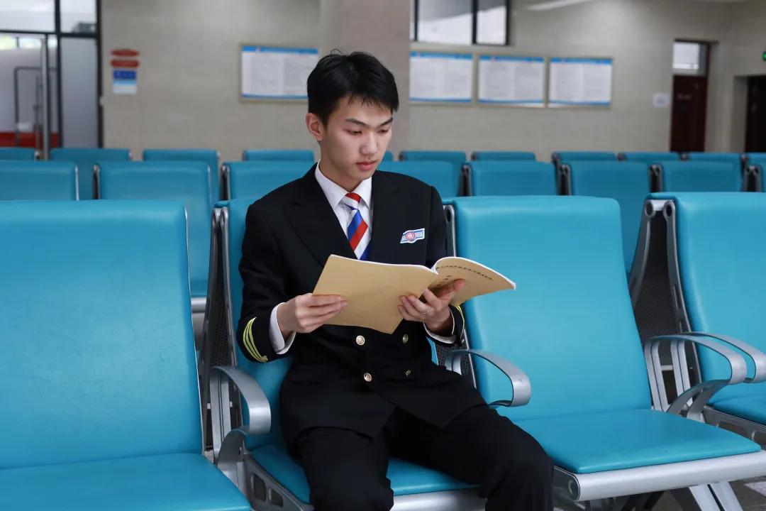 天航代言人方舒,天航代言人