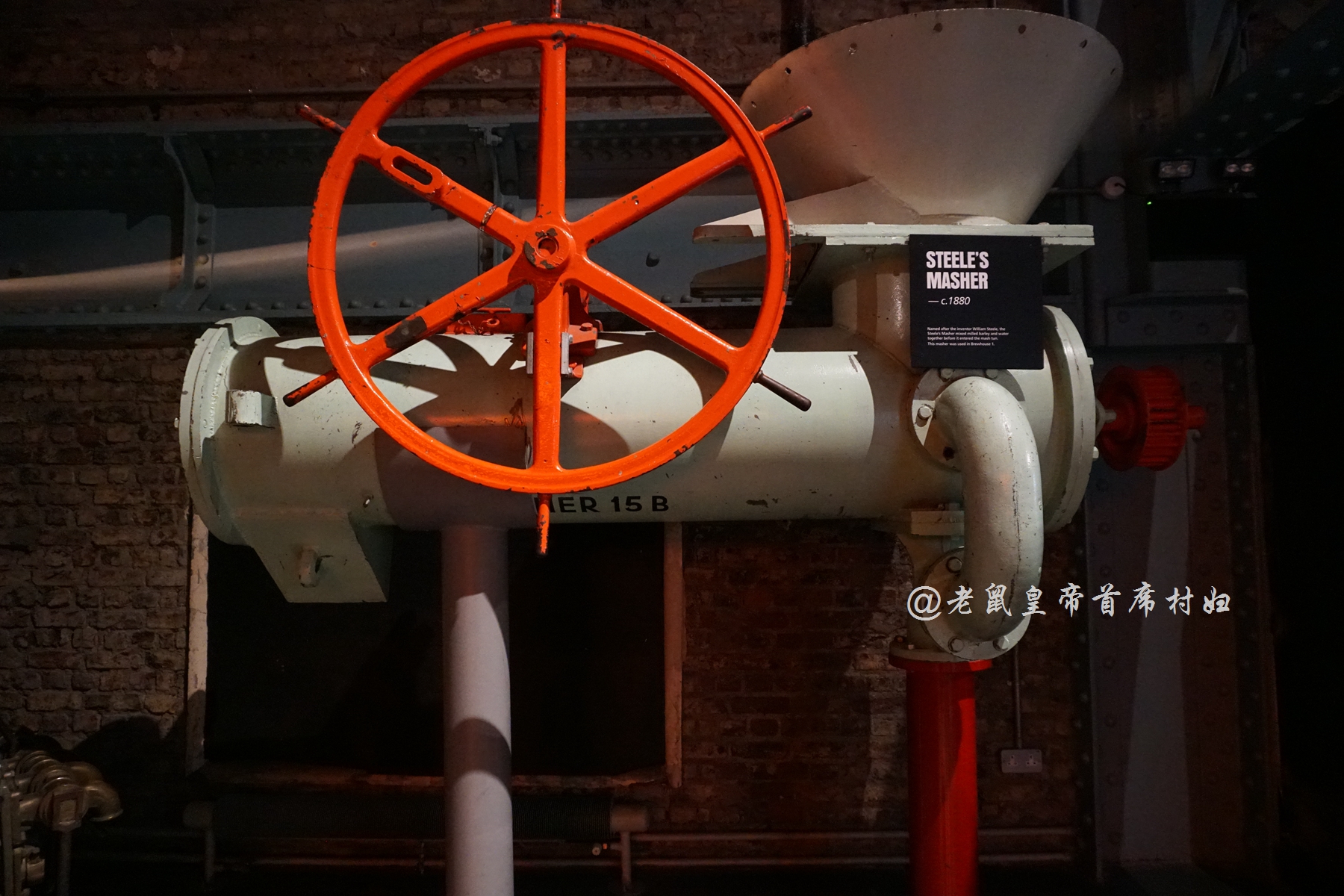 剑桥数学老师加盟,一杯黑啤含3000万泡泡,养活首都三分之一人口