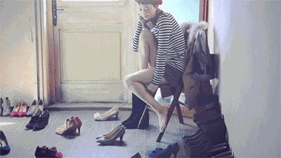 鞋子脏了用什么刷得最干净,鞋子怎么刷才干净方便