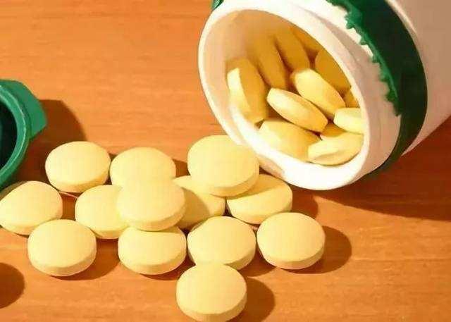 高三女生挤出母乳，却坚称自己是处女，罪魁祸首是胃药