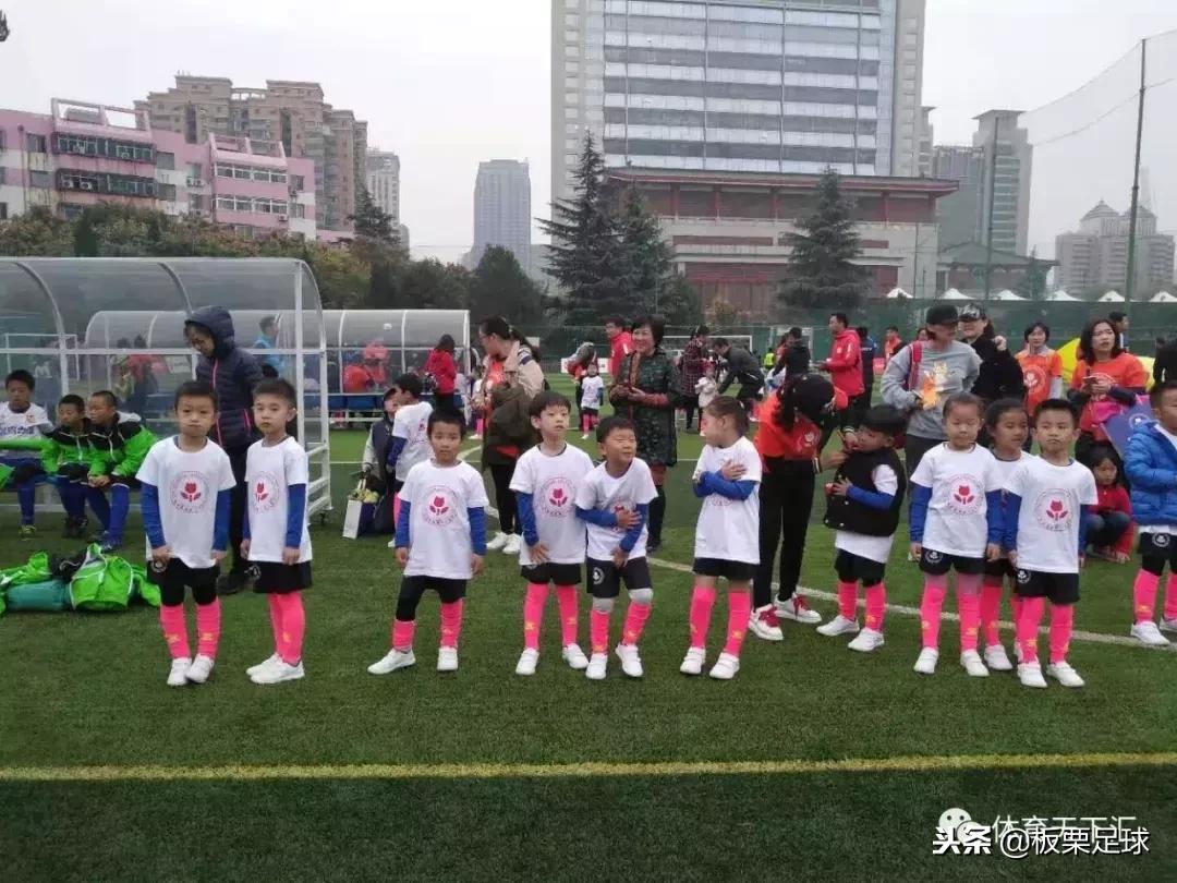 当球童的一天,当足球球童