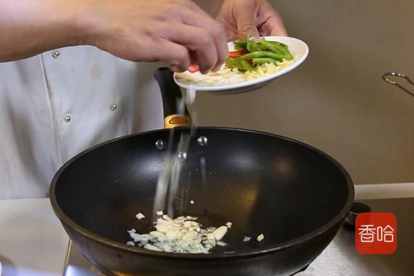 怎么炒山药清脆不发黑,炒山药不要配菜