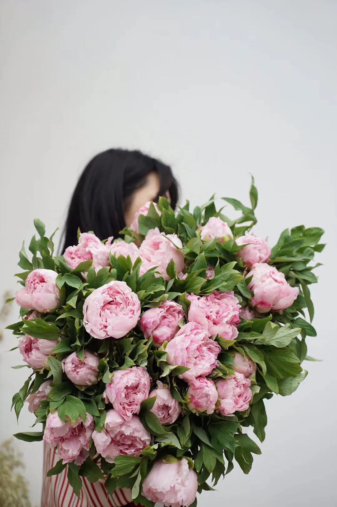 一不小心开了间花店，还和各种大牌合作，真的香