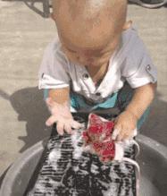 发个笑话笑晕你让你开心一整天,能让大家笑得很开心的笑话