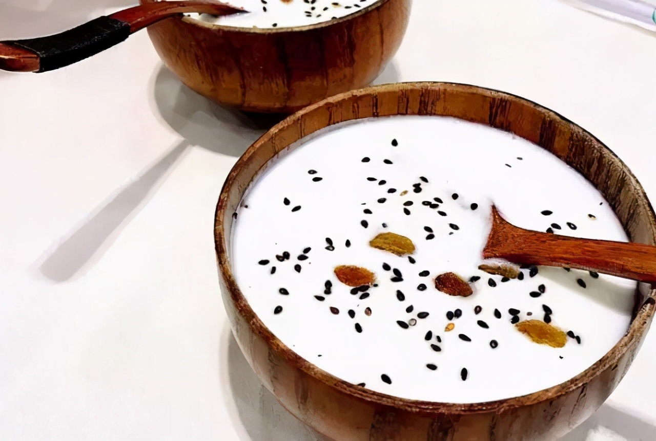 新疆大盘鸡必吃十大特色菜,南北疆美食大盘鸡