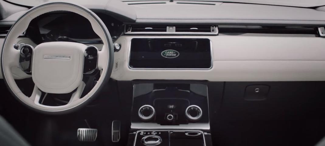 科技守护，全情陪伴，路虎家族车型开启别样探享之旅