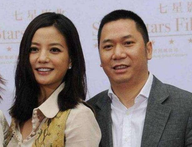 赵薇蒋雯丽长相分析,蒋雯丽比赵薇大10岁