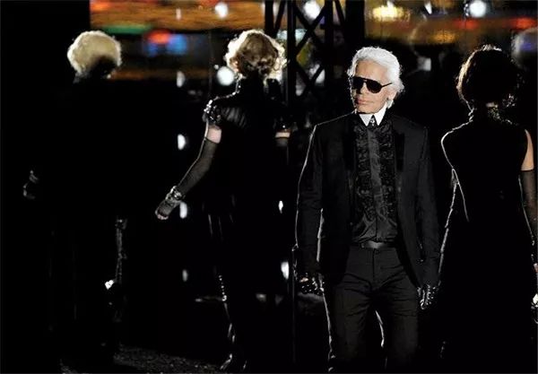 深圳一座稍不努力就被淘汰的城市,深圳一座让人遗忘的地方