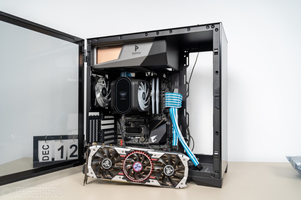 七彩虹1080ti相当于现在什么显卡,游戏显卡钉子户