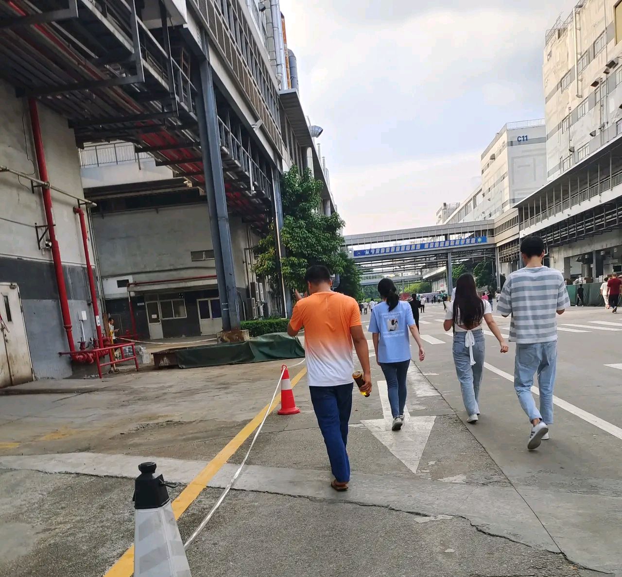 月薪6k到8k在深圳是什么水平,在深圳工资6000还有必要干吗