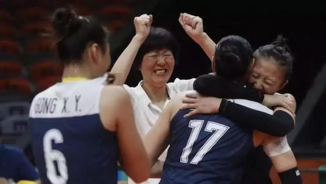 中国女排世界杯十一连胜卫冕赛事,中国女排卫冕世界杯十连胜张常宁