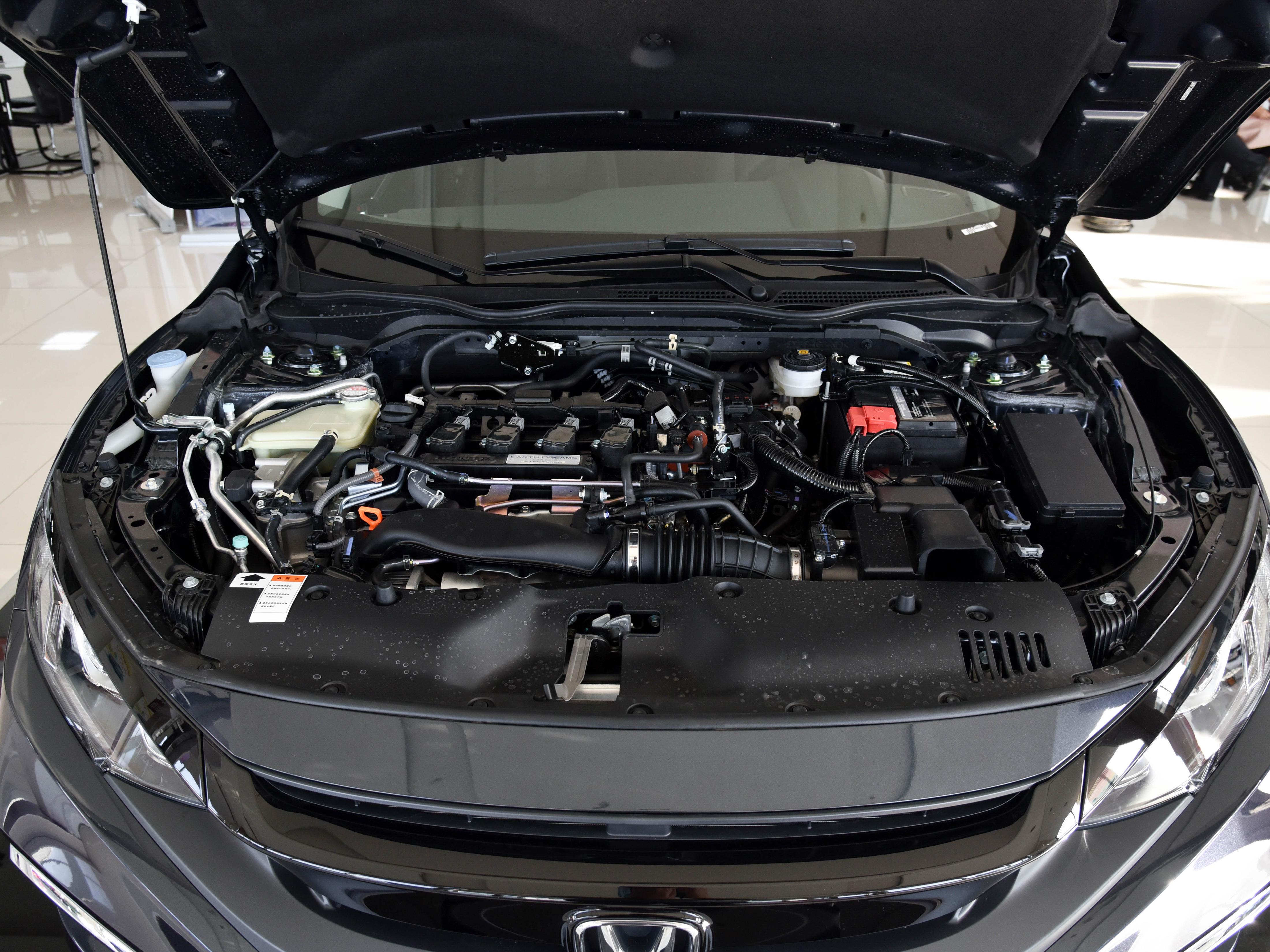 本田思域1.5劲动2020年官方油耗,10-15万高颜值的车本田思域