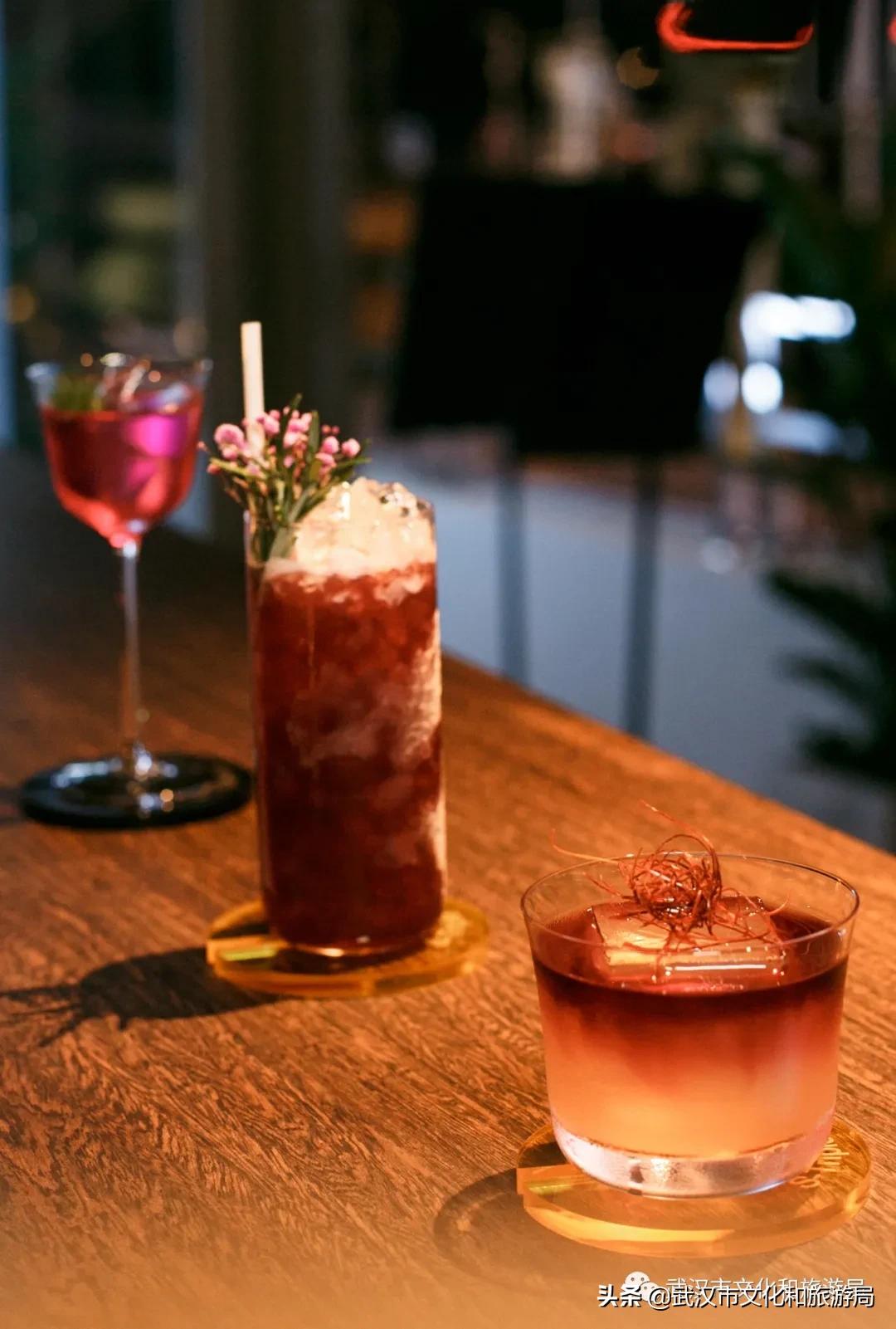 武汉12月秋季枫叶和银杏叶美景,枫叶银杏的美景最新